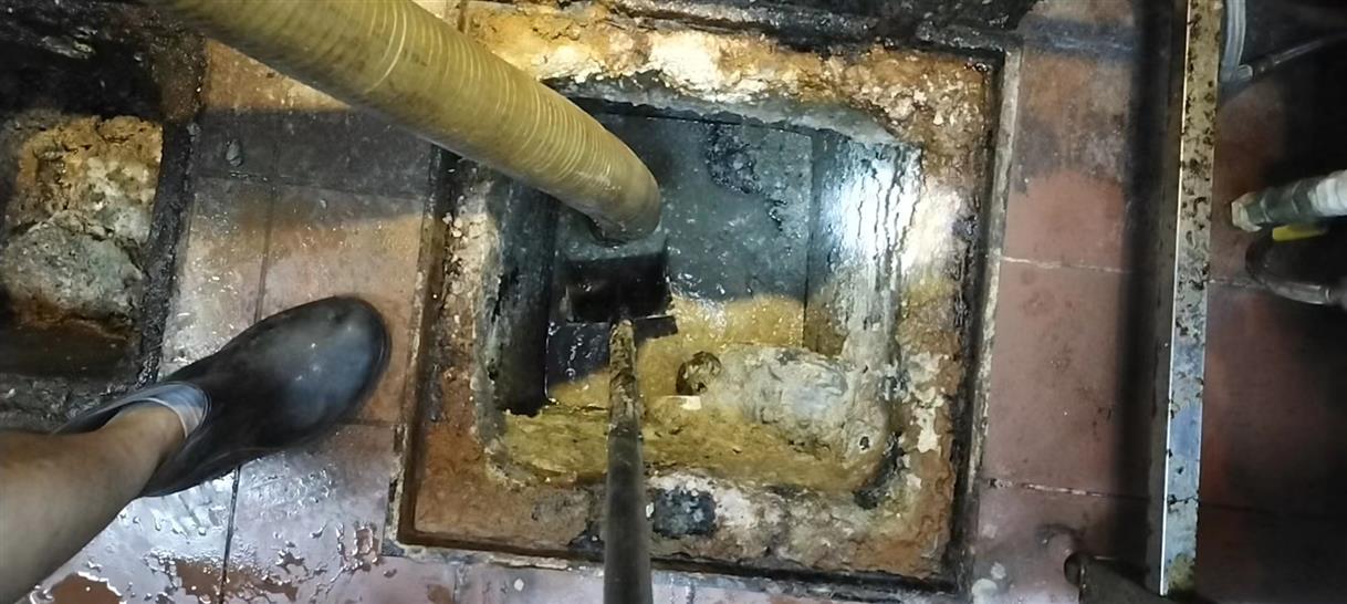 鹤城化油池清理-污水池清掏